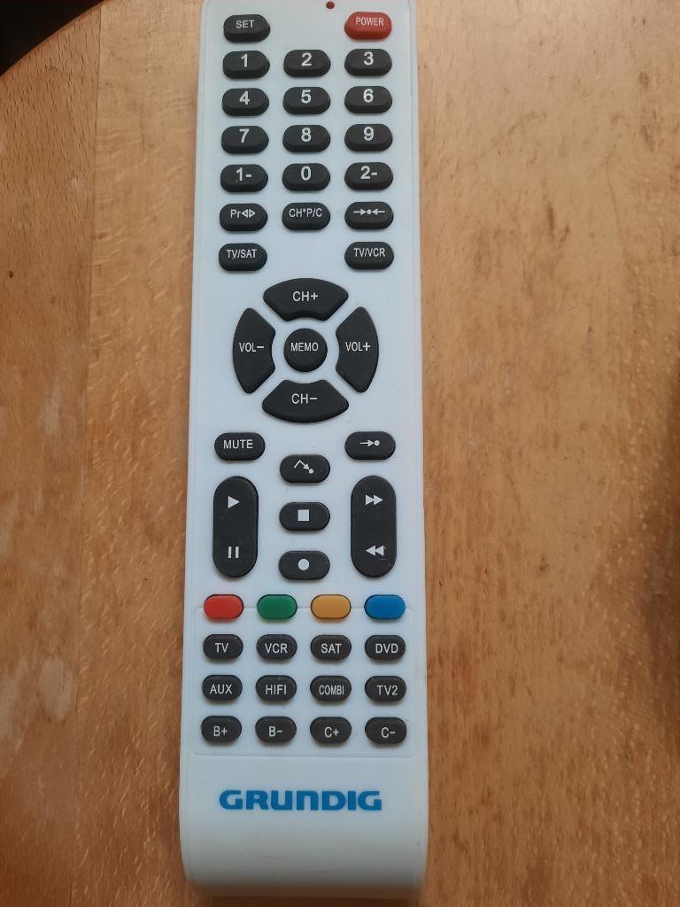 Originele Grundig 11562 universele afstandsbediening, Audio, Tv en Foto, Afstandsbedieningen, Ophalen of Verzenden, Zo goed als nieuw