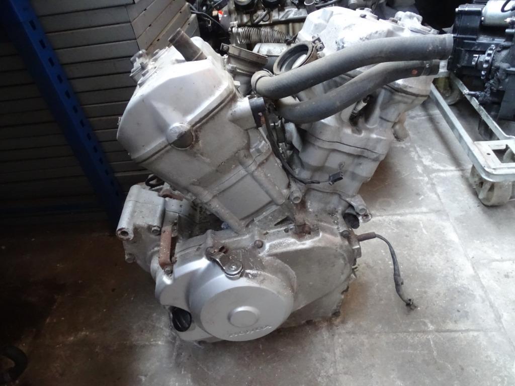 honda deauville 700 motorblok, Enlèvement