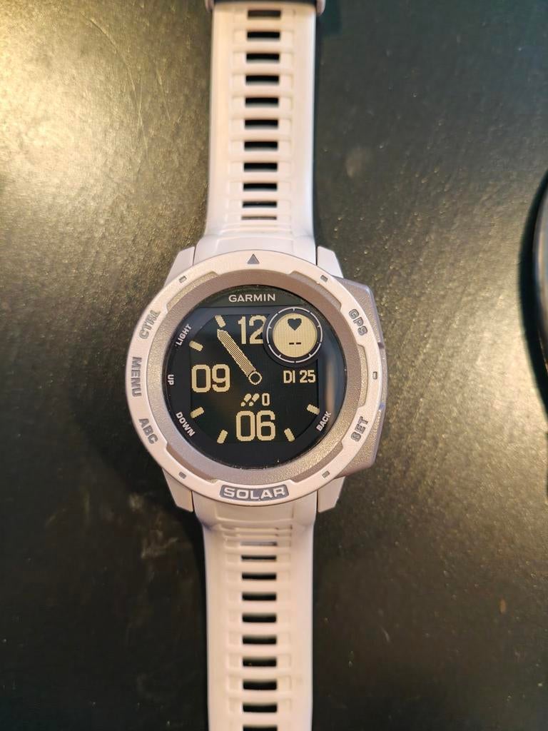 Garmin Instinct Solar violet, Étanche, Enlèvement ou Envoi, Garmin, Comme neuf