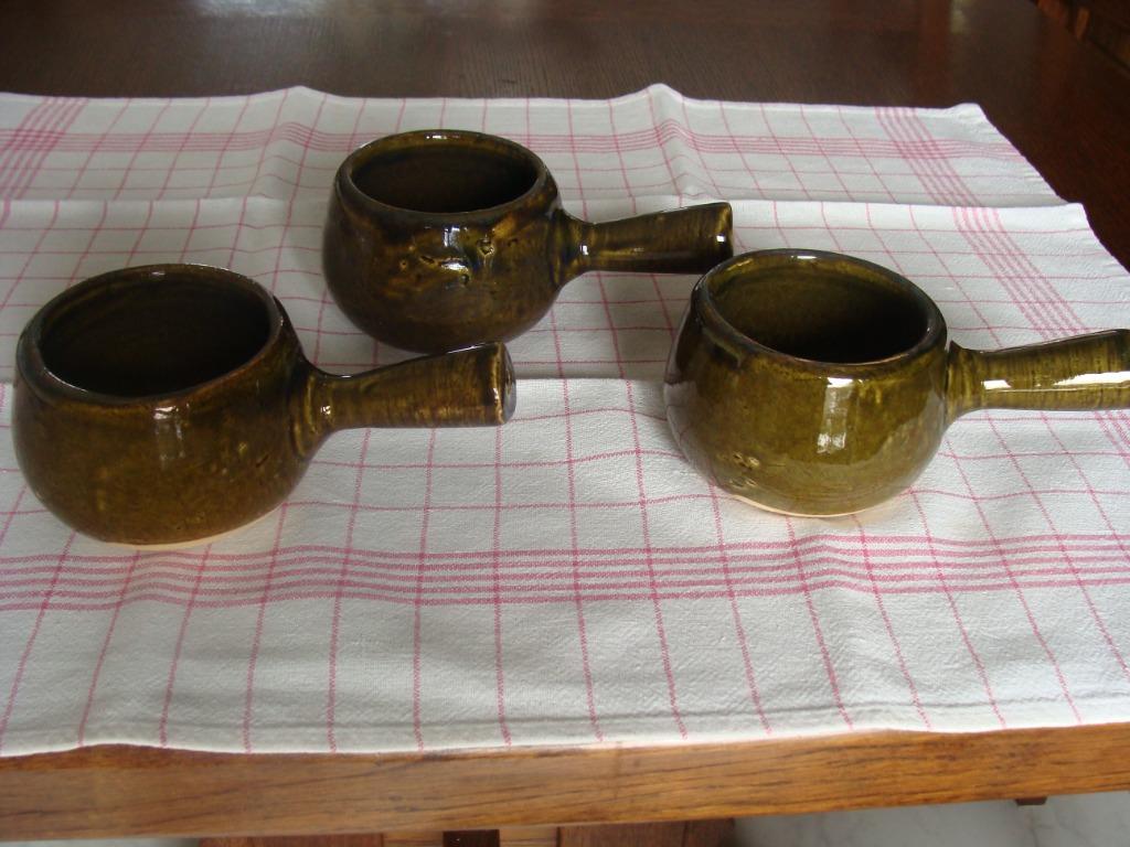 3 coquelons, allant au four, 1 cafetière grès brune1 blanche, Neuf, Enlèvement ou Envoi, Poterie rustique, Poterie