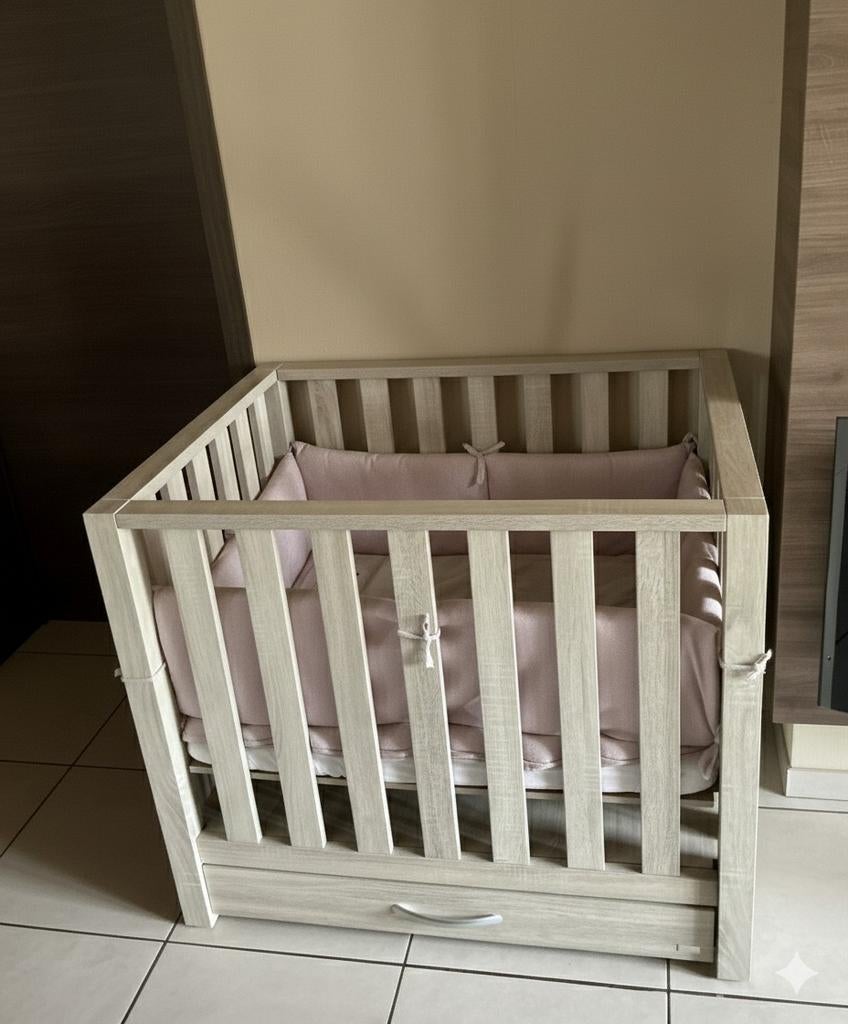 Groot babypakket met TWF park en toebehoren en veel extra's, Kinderen en Baby's, Babyparken, Zo goed als nieuw, Rechthoekig, In hoogte verstelbaar