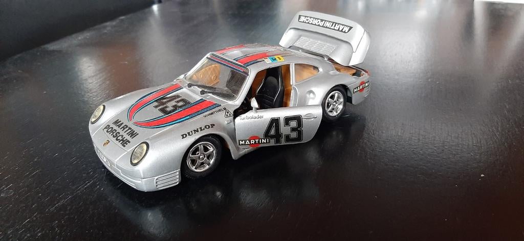 Porsche 959 1/24 Décoration Revell Martini, Enlèvement ou Envoi, Comme neuf, Revell