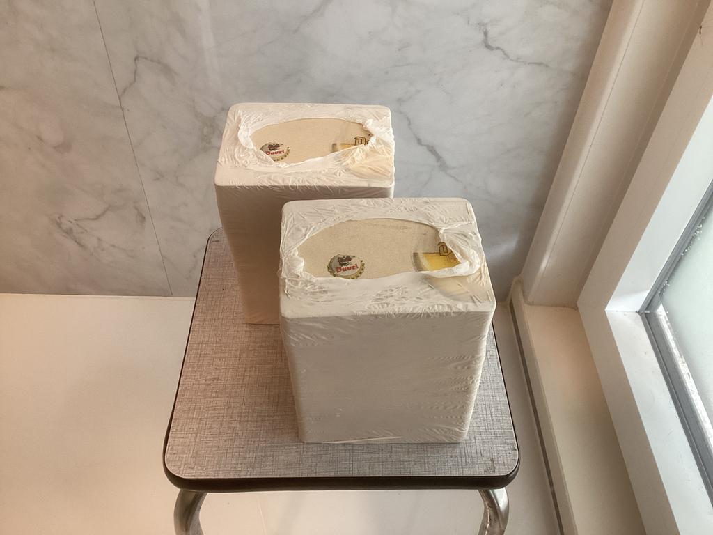 Twee pakken bierkaartjes Duvel, Ophalen of Verzenden, Zo goed als nieuw, Duvel