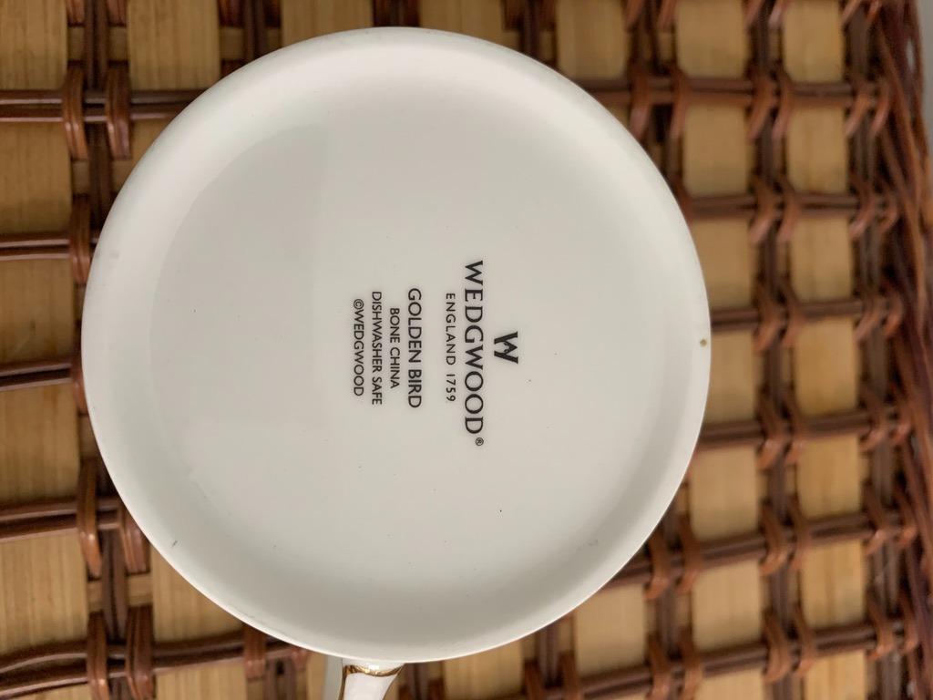 Collection exclusive de porcelaine anglaise vintage, Enlèvement