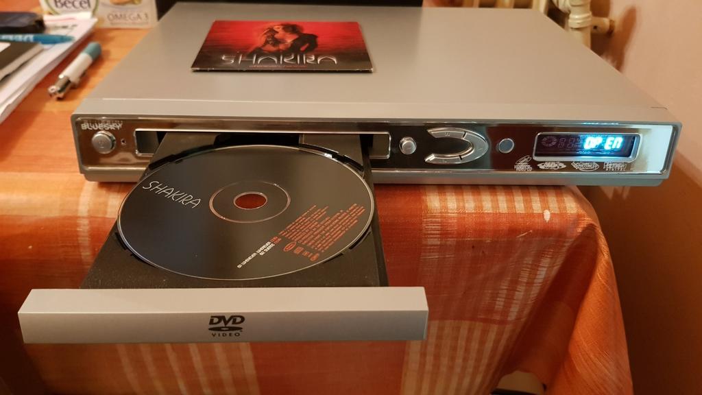 Bluesky DV-910 (DVD and CD player), Ophalen of Verzenden, Gebruikt, Dvd-speler