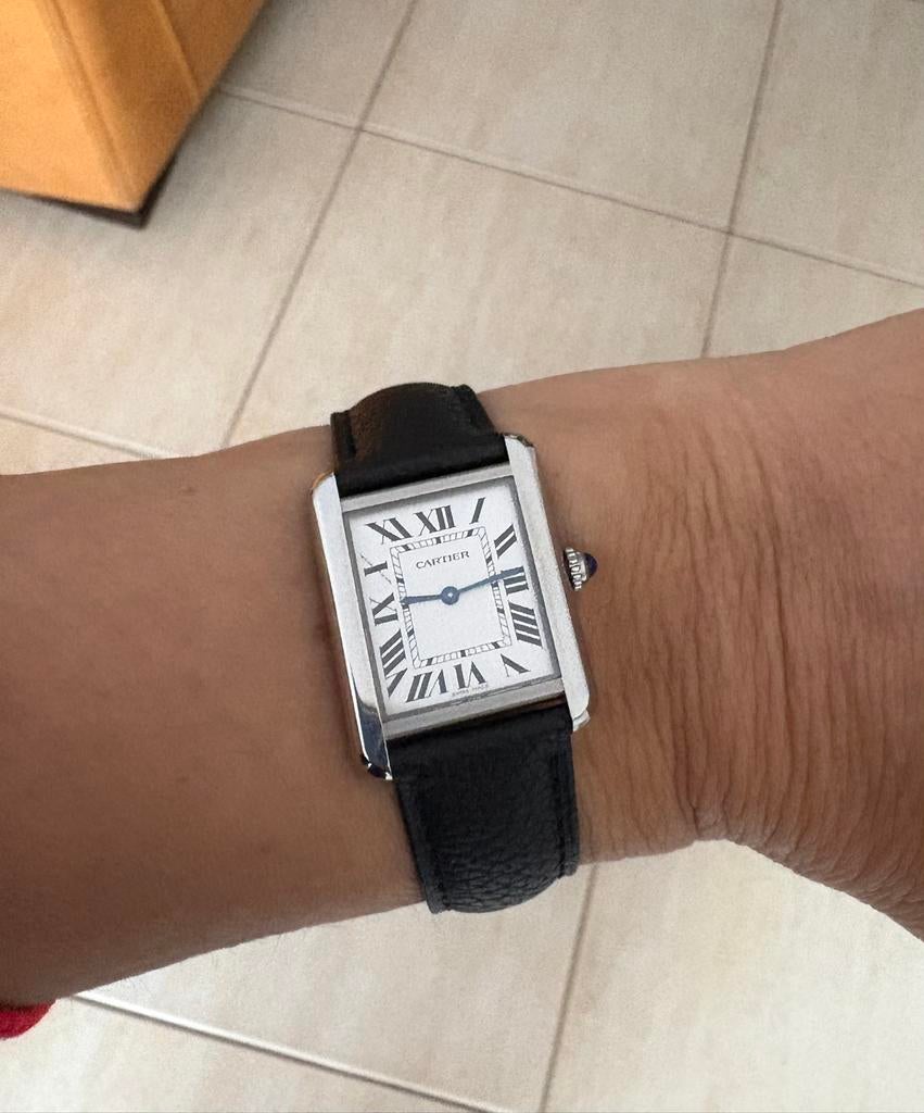 Cartier- Montre Tank Solo, Cuir, Acier, Enlèvement, Neuf