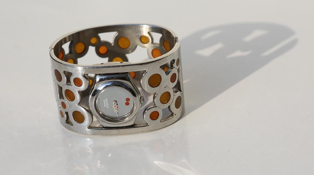 Swatch dameshorloge van roestvrij staal, Handtassen en Accessoires, Horloges | Dames, Staal, Staal, Polshorloge, Swatch