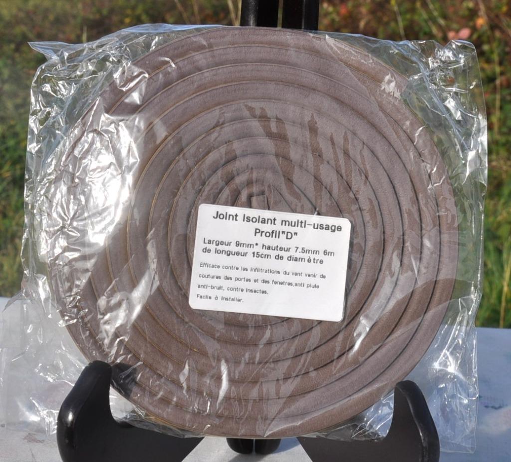 rouleau de 6 M ruban mousse isolant multi usage, Doe-het-zelf en Bouw, Isolatie en Afdichting, Nieuw, Overige materialen, Ophalen of Verzenden