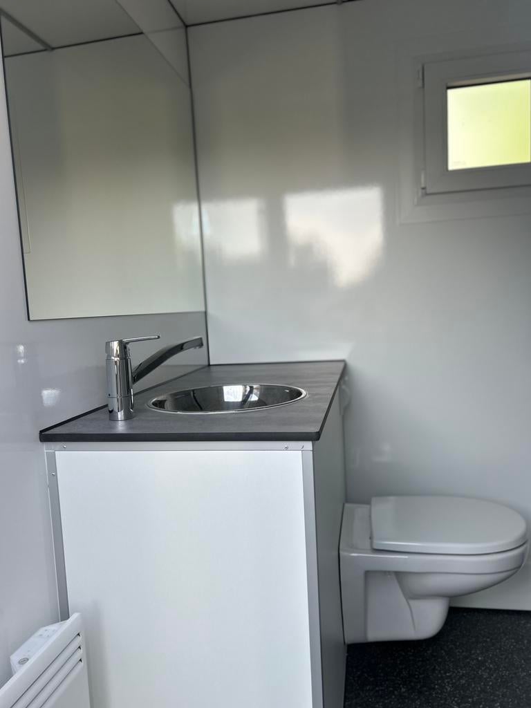 Mobiele badkamer huren?, Zakelijke goederen, Overige Zakelijke goederen, Ophalen