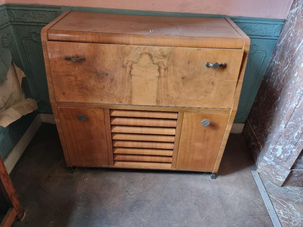 Hifi-meubels uit de jaren 30-40, Ophalen