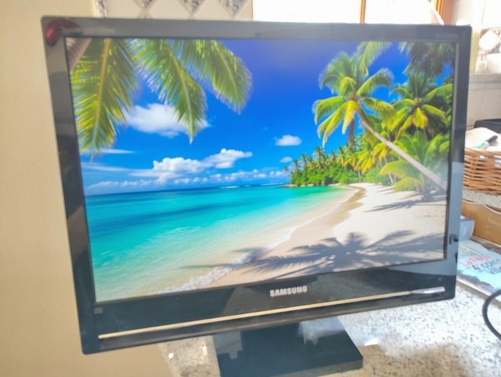 Ecran PC SAMSUNG 22" SyncMaster 225MW, Enlèvement, DVI