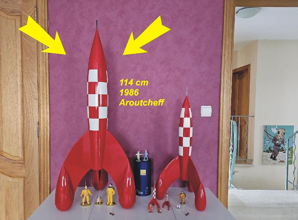 Tintin – La fusée Aroutcheff – 114 cm – (1986) -   3.500 €, Ophalen