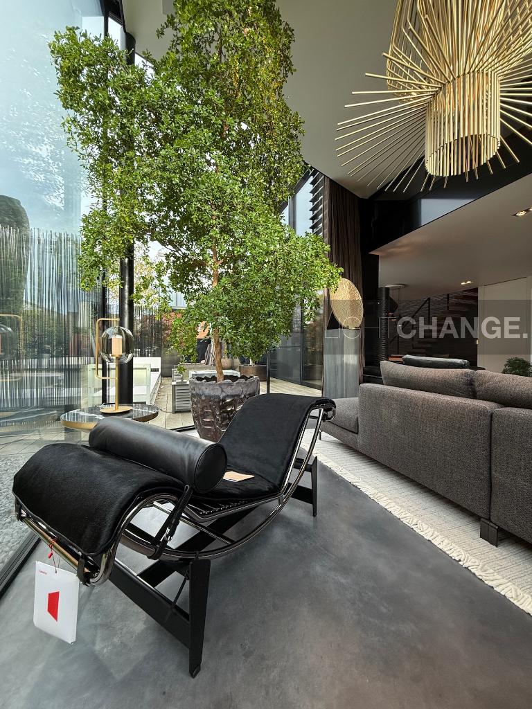 Cassina 4 Hairy Skin of Leder OUTLET -40% -50% LC4 LC2 NIEUW, Huis en Inrichting, Fauteuils, Nieuw, Leer, Metaal, Ophalen