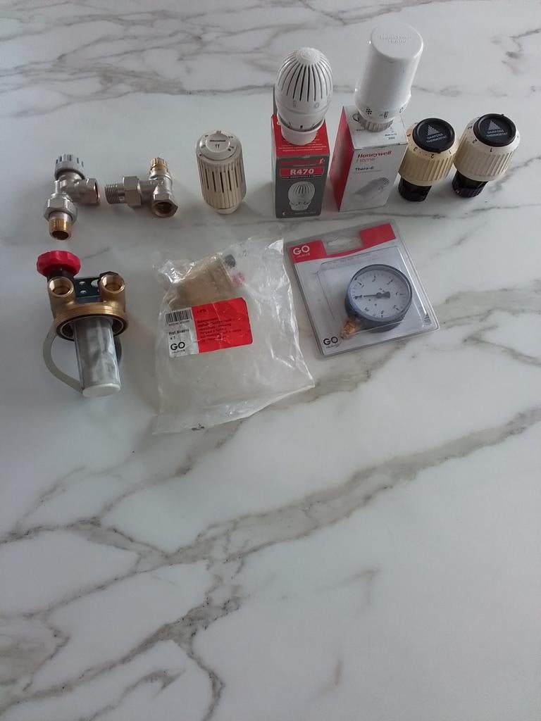 Lot divers pour chauffage, Bricolage & Construction, Chauffage & Radiateurs, Enlèvement, Neuf, Autres types