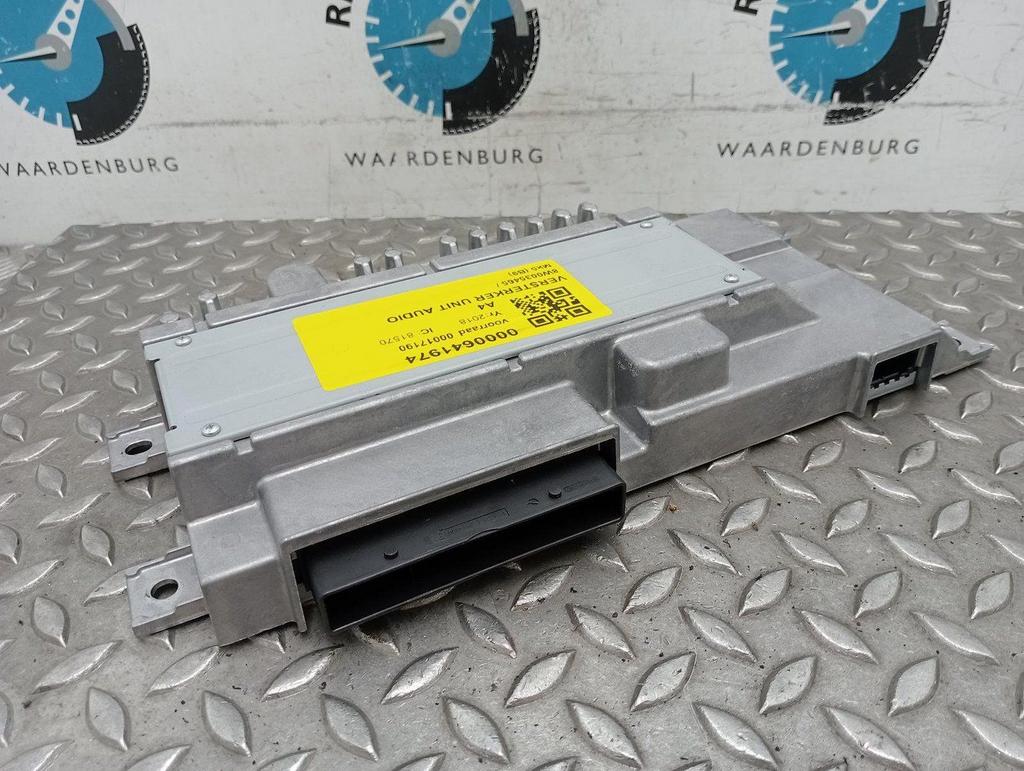 AUDI A4 8W5 B8 3.0 TDI QUATTRO DESI  VERSTERKER UNIT AUDIO 2, Ophalen of Verzenden, Gebruikt, Stiba lid