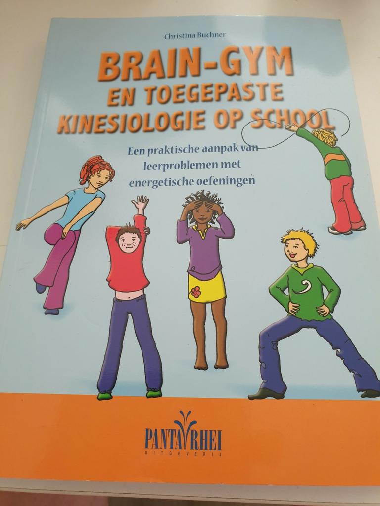 Brain-gym en toegepaste kinesiologie op school, Livres, Enlèvement ou Envoi, Comme neuf, Christina Buchner