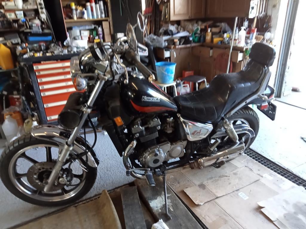 Kawasaki 454 de 1986 , 0477813374, Motos, Chopper, 2 cylindres, Particulier, 454 cm³