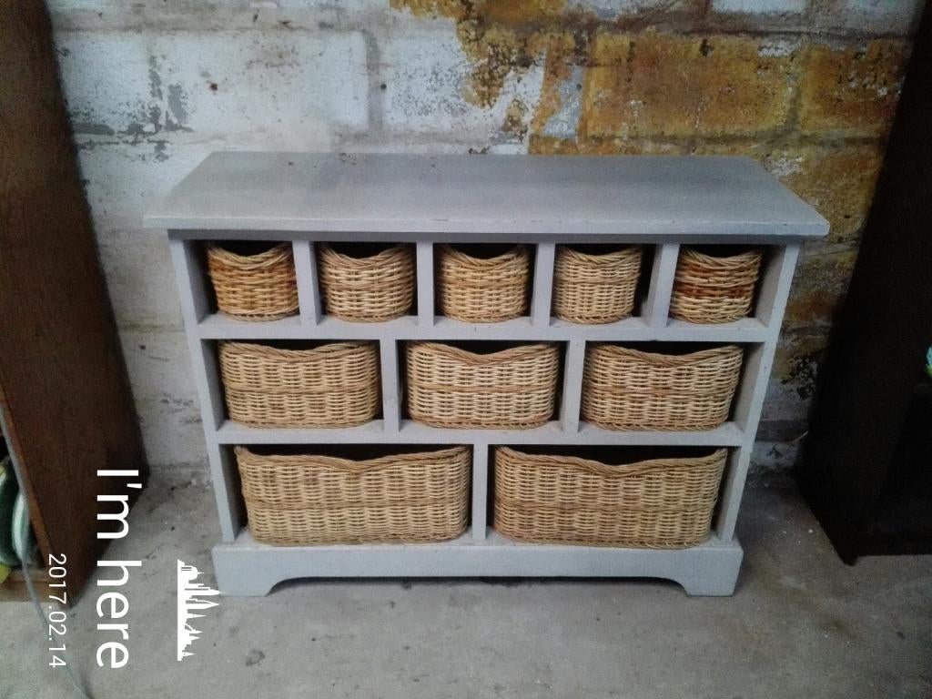 Dressoir (met rieten manden), Ophalen