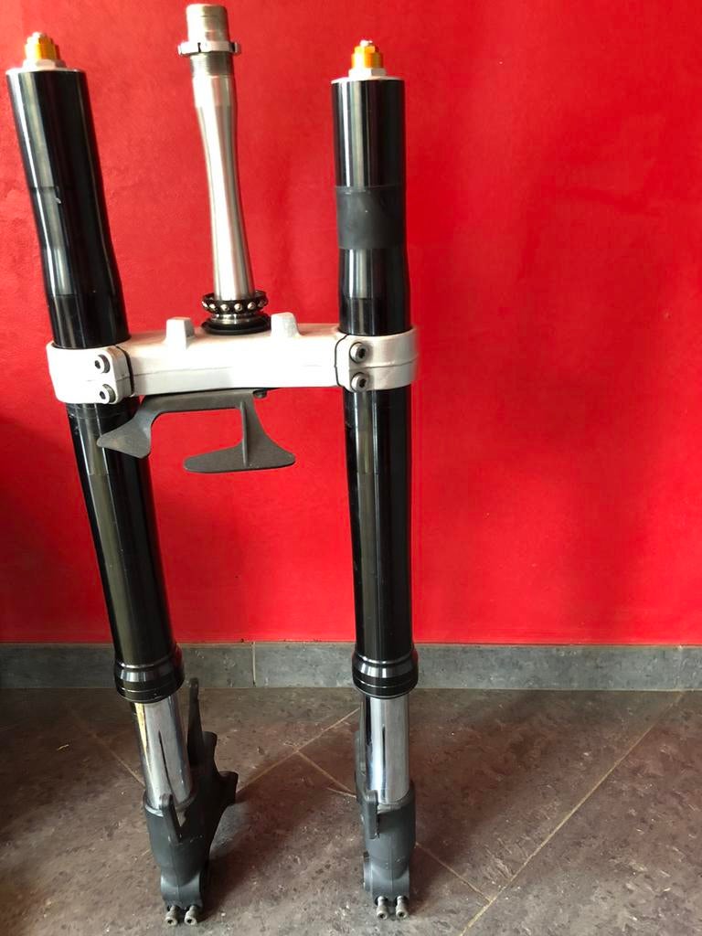 Fourche, Motos, Particulier