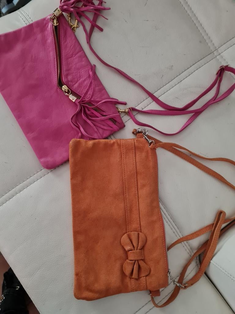 2 Italiaans leren envelop handtassen Fuccia roze en oranje, Handtassen en Accessoires, Tassen | Damestassen, Ophalen of Verzenden