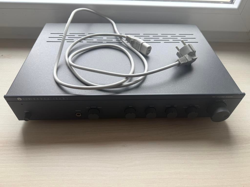 Ampli Cambridge audio P50, Muziek en Instrumenten, Versterkers | Keyboard, Monitor en PA, Ophalen, Gebruikt