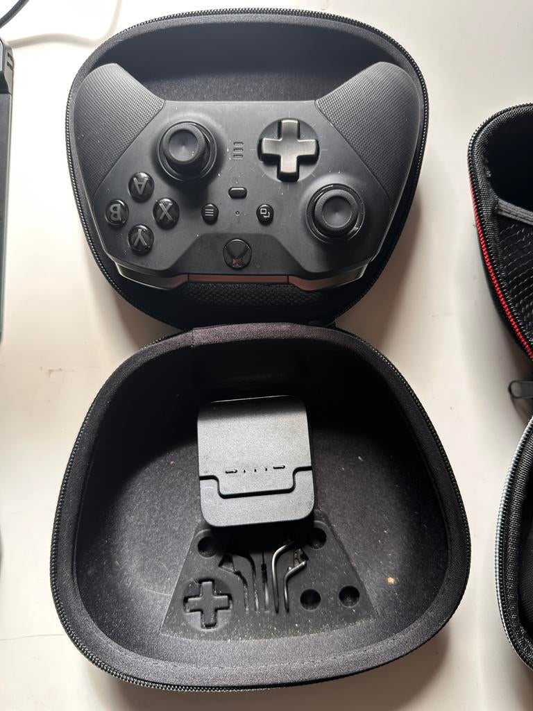 Pack de jeu : volant, manettes et accessoires, Comme neuf, Enlèvement, Réglable, Shifter