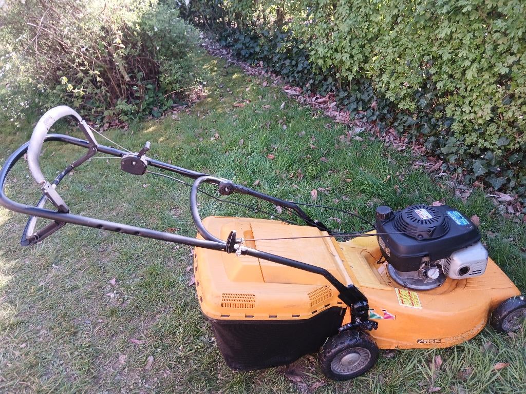 Tondeuse STIGA COMBI53 53 cm Autotractee HONDA 5.5CV, Jardin & Terrasse, STIGA, Tondeuses à gazon à essence, Utilisé, Fonction de mulching