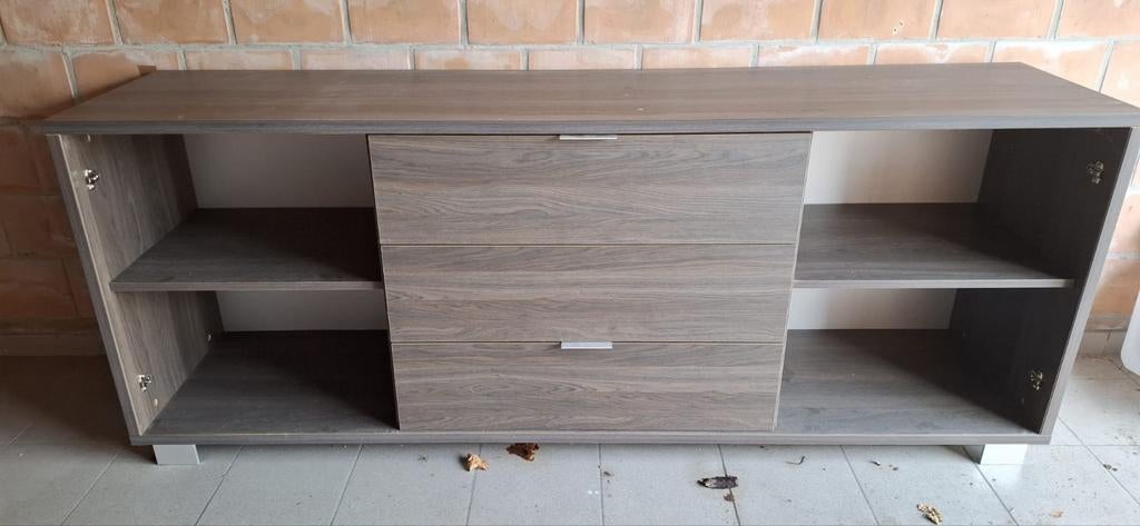 GRATIS Kast Dressoir. Ongeveer 220 cm lang., Ophalen