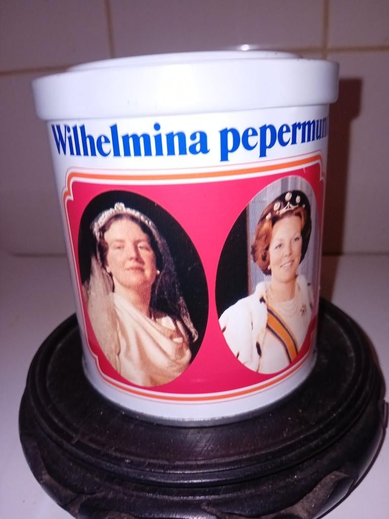 ronde blikken doos nederlands koningshuis, Verzamelen, Ophalen of Verzenden, Zo goed als nieuw, Overige