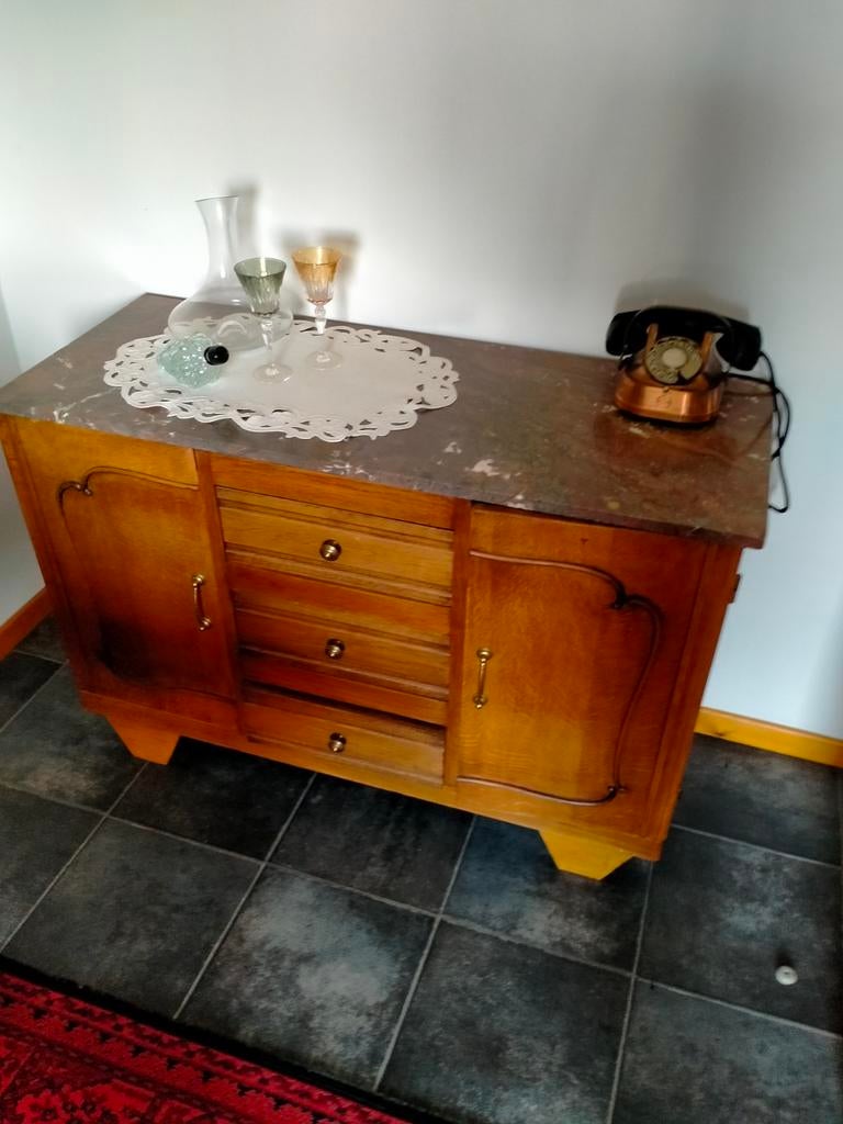 Kastje zuivere staat, Huis en Inrichting, Woonaccessoires | Krantenbakken en Lectuurbakken, Ophalen