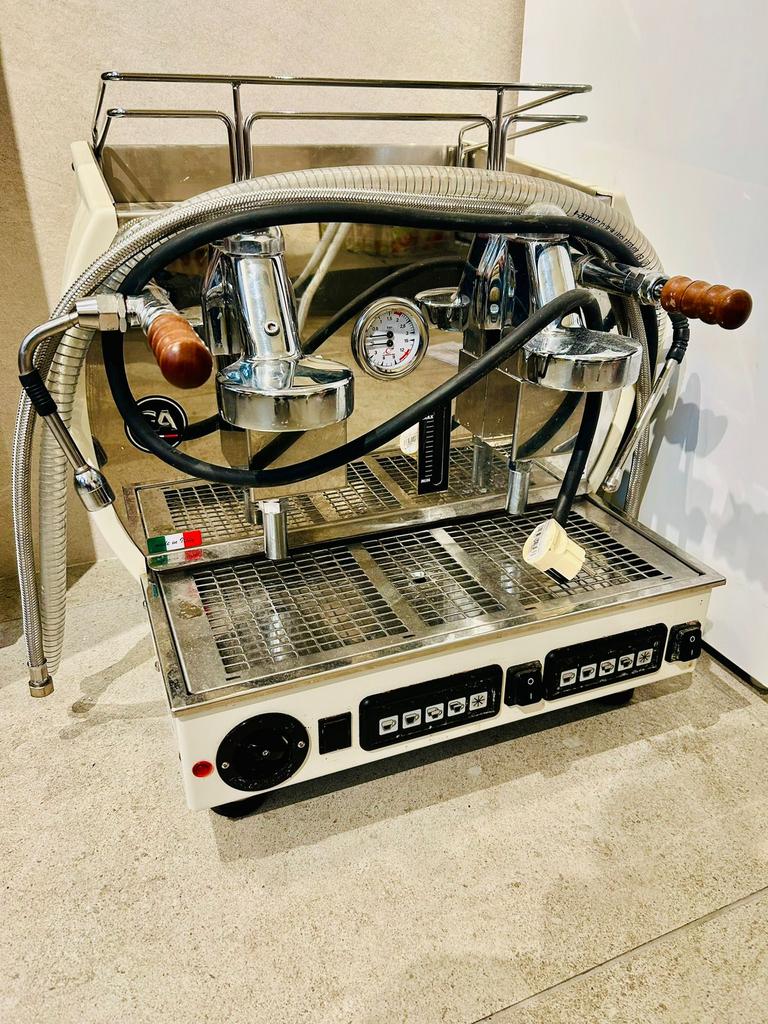 Koffiemachine La Nuova Era Kompact, Ophalen, Zo goed als nieuw, Koffiemachine