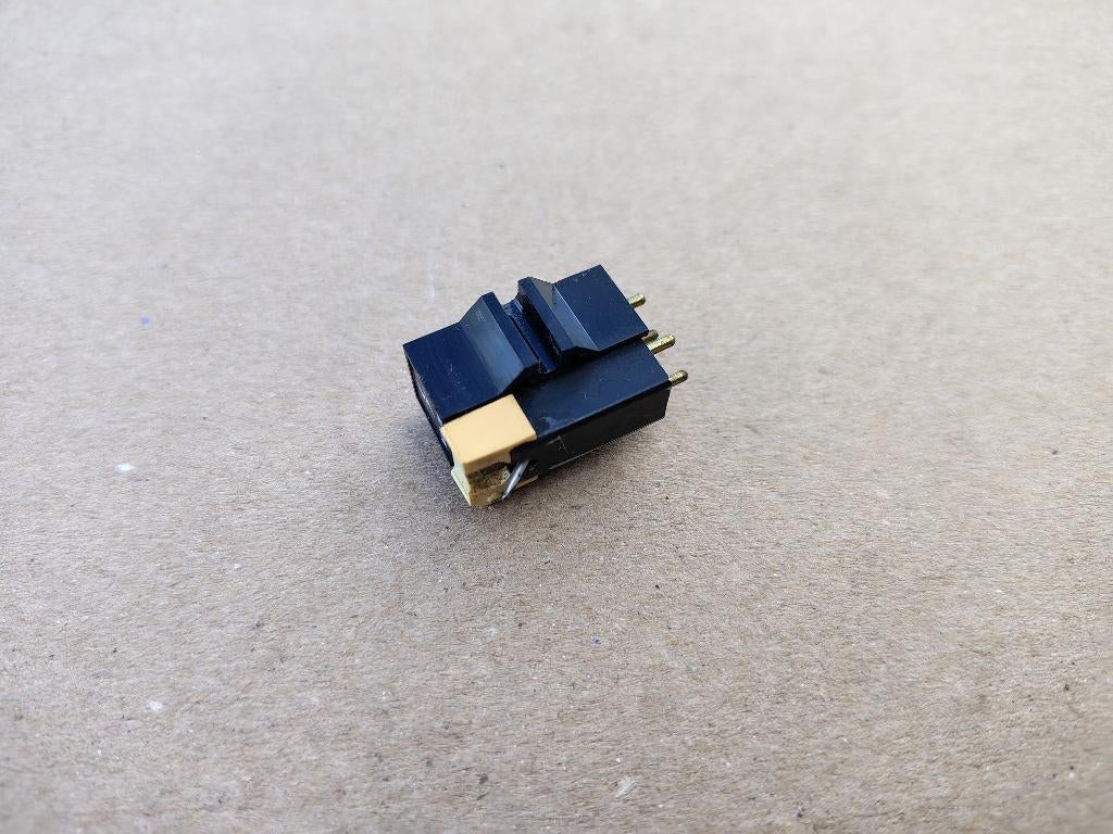 Element M44-IMS Rowe-AMi R85 jukebox, Collections, Machines | Jukebox, Ami, Envoi