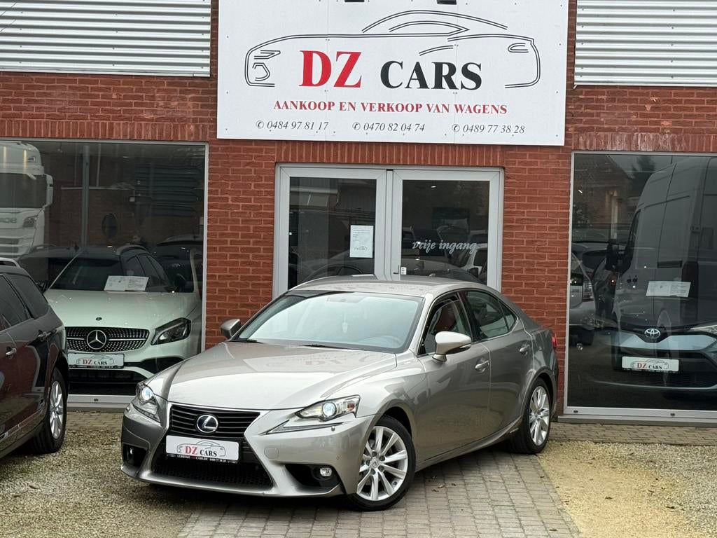 LEXUS IS300H 2.5I 181PK |NAVI | CRUISE CONTROL | LEDER |LED, Auto's, Lexus, Euro 5, Achterwielaandrijving, Zwart, 4 cilinders
