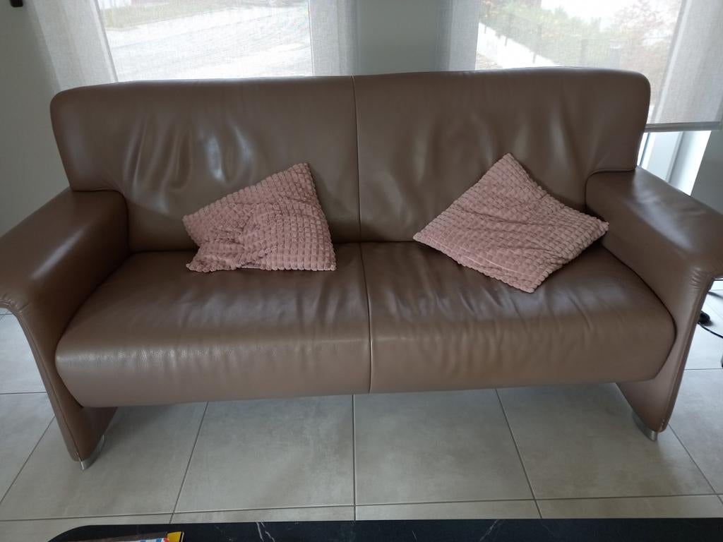 Eettafel 2.10 op 0.90 en twee zetels van 2.5 mm, Huis en Inrichting, Zetels | Zetels, Ophalen