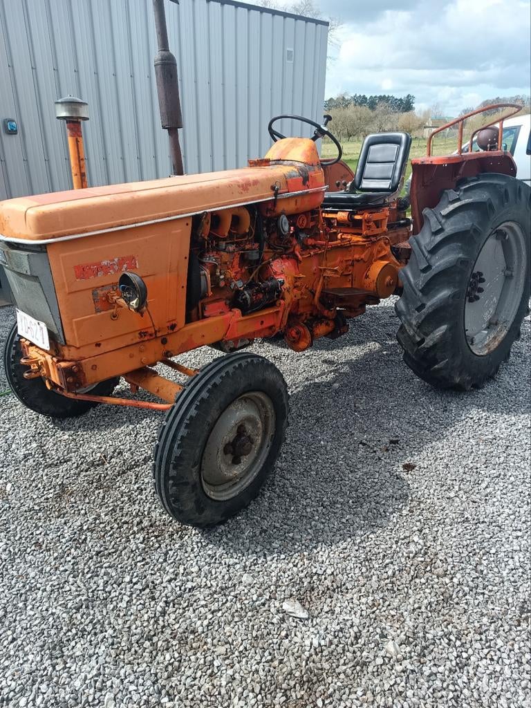 Tracteur Renault, Massey Ferguson
