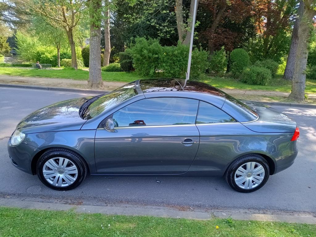 Volkswagen Eos 1.6i FSI, Autos, Volkswagen, Cuir, Argent ou Gris, Cabriolet, 2 portes