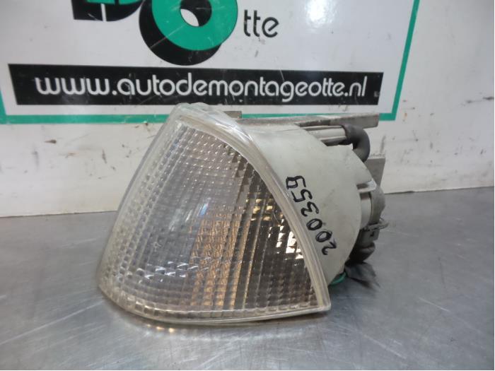 Feu clignotant gauche d'un Peugeot Expert (Expert 95-), -, Utilisé, -, Peugeot