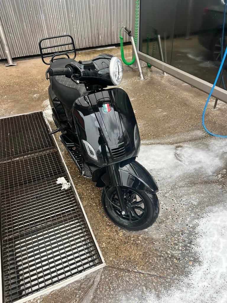 GTS Toscana Dynamic 2022 – A-klasse Kleur: glans zwart, Enlèvement, Comme neuf