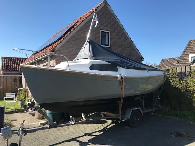 beneteau piranha, Watersport en Boten, Sloepen, Ophalen, Tot 10 pk, Zo goed als nieuw, 3 tot 6 meter