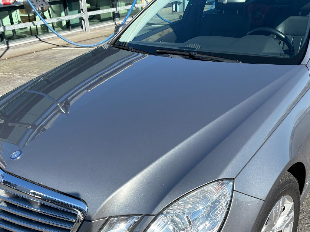 Auto Mercedes E200 diesel, Auto's, Automaat, Zwart, Particulier, Zilver of Grijs