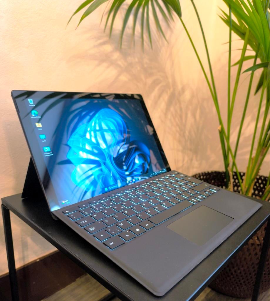 Mooi Microsoft i5 10e generatie pc/3k-scherm/nieuwe staat!!, Computers en Software, Windows Laptops, Ophalen, Met touchscreen