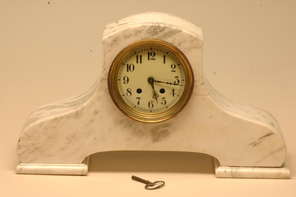 Horloge de cheminée en marbre Gorini Brothers & Co (Paris), Antiquités & Art, Enlèvement