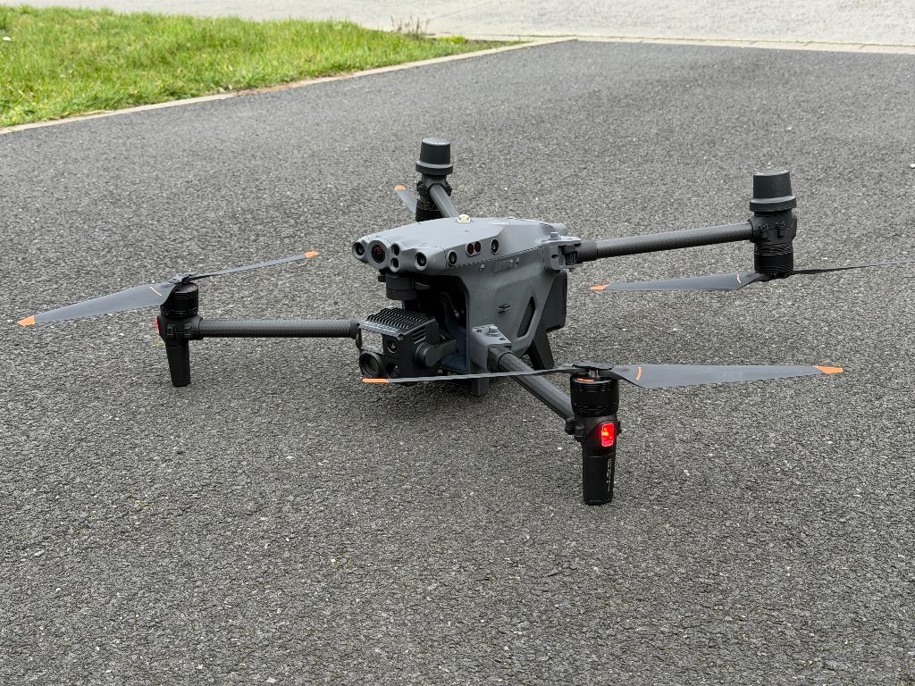 DJI Matrice 30T – Complete professionele thermal drone set, TV, Hi-fi & Vidéo, Drones, 900 g à 4 kg, Qualité supérieure, Comme neuf