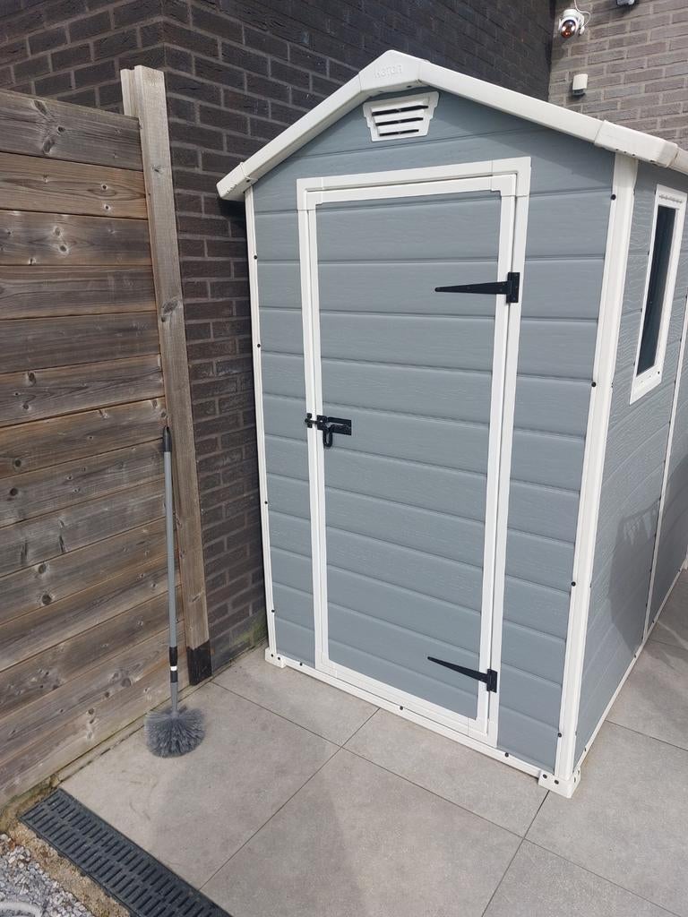Te koop: Keter tuinhuis in topstaat, Tuin en Terras, Tuinhuizen, Ophalen of Verzenden, Kunststof, Tuinhuis