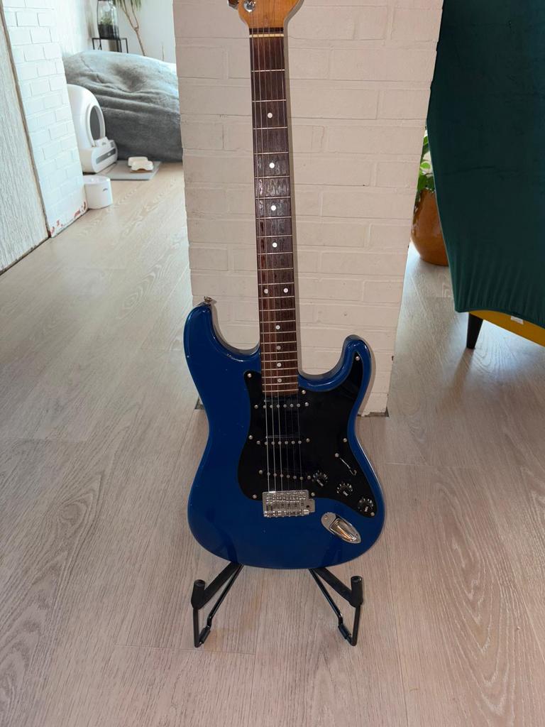 Charvel CS 10, Musique & Instruments, Instruments à corde | Guitares | Électriques, Utilisé, Solid body, Enlèvement