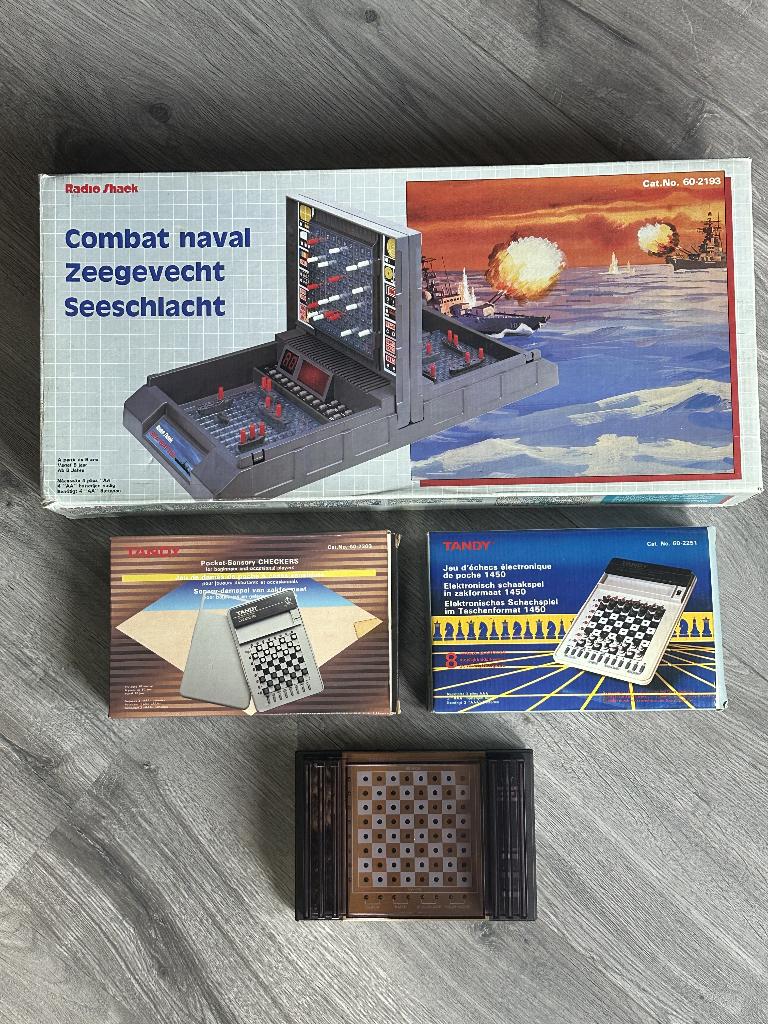 Lot de 4 jeux vintage TANDY 1980 état nickel & complet- 70€, Neuf, Jeu de voyage, 1 ou 2 joueurs, TANDY
