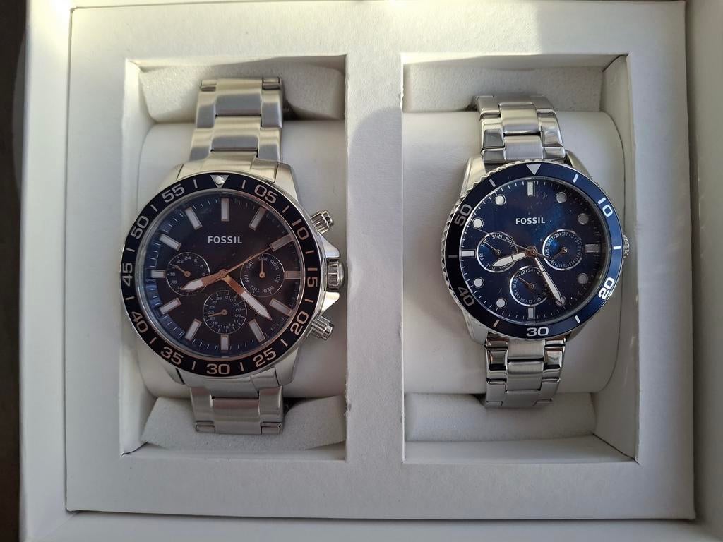 Fossil montre homme et femme neuve, Bijoux, Sacs & Beauté, Enlèvement ou Envoi, Comme neuf