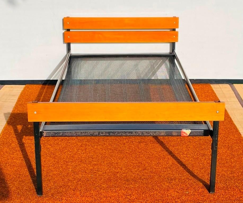 Lit 1p. [ Vintage 70s ] Bed, Maison & Meubles, Enlèvement ou Envoi, Vintage, Une personne, Utilisé
