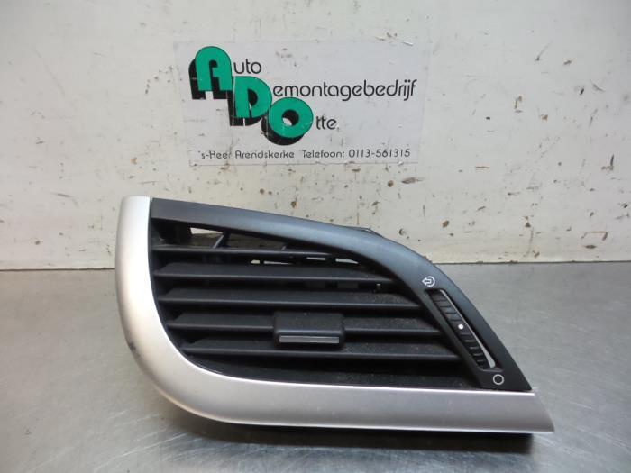 Grille aération tableau de bord d'un Peugeot 207 (207 06-), -, 3 mois de garantie, Utilisé, -