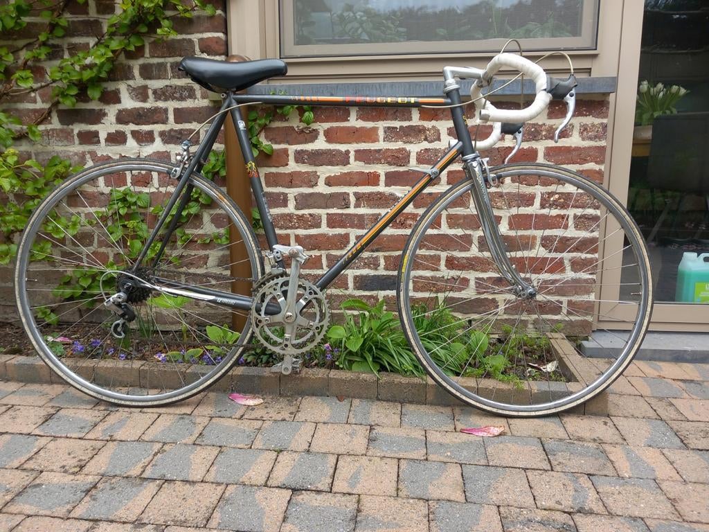 Retro koersfiets peugot. Donker grijs, Fietsen en Brommers, Fietsen | Oldtimers, Ophalen